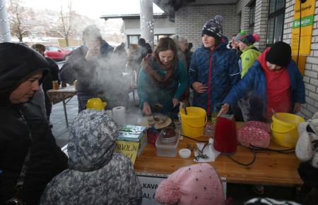 MIKLAVŽEV SEJEM IN OBISK MIKLAVŽA NA RAKEKU 07 FOTO LJUBO VUKELIČ